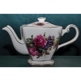 Red Rose Tea Pot